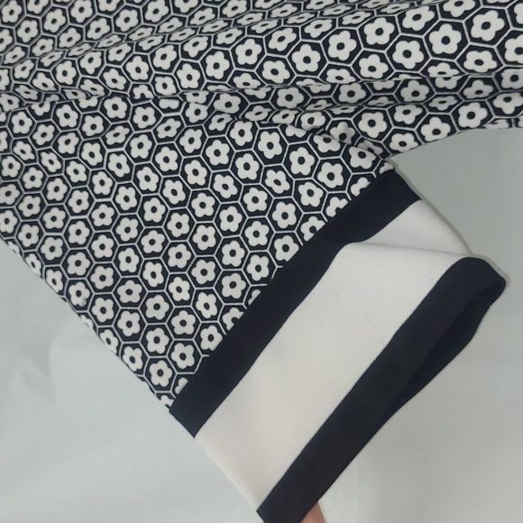 Daisy Polka Dot Dress Short Sleeve Sheath Style Black White Elevated Athleisure - Picture 3 of 10